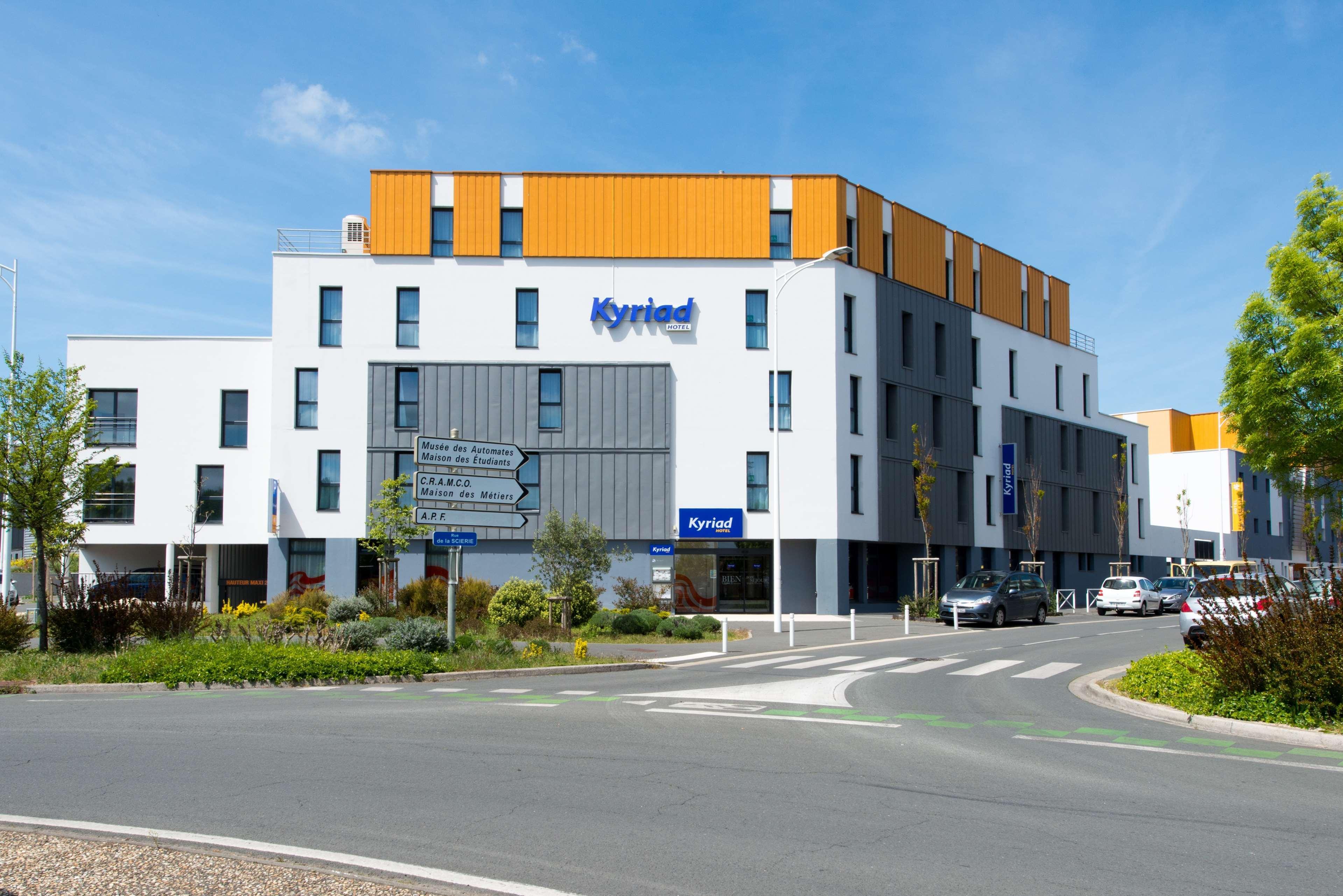 Hotel Confort La Rochelle Centre Les Minimes Exterior foto