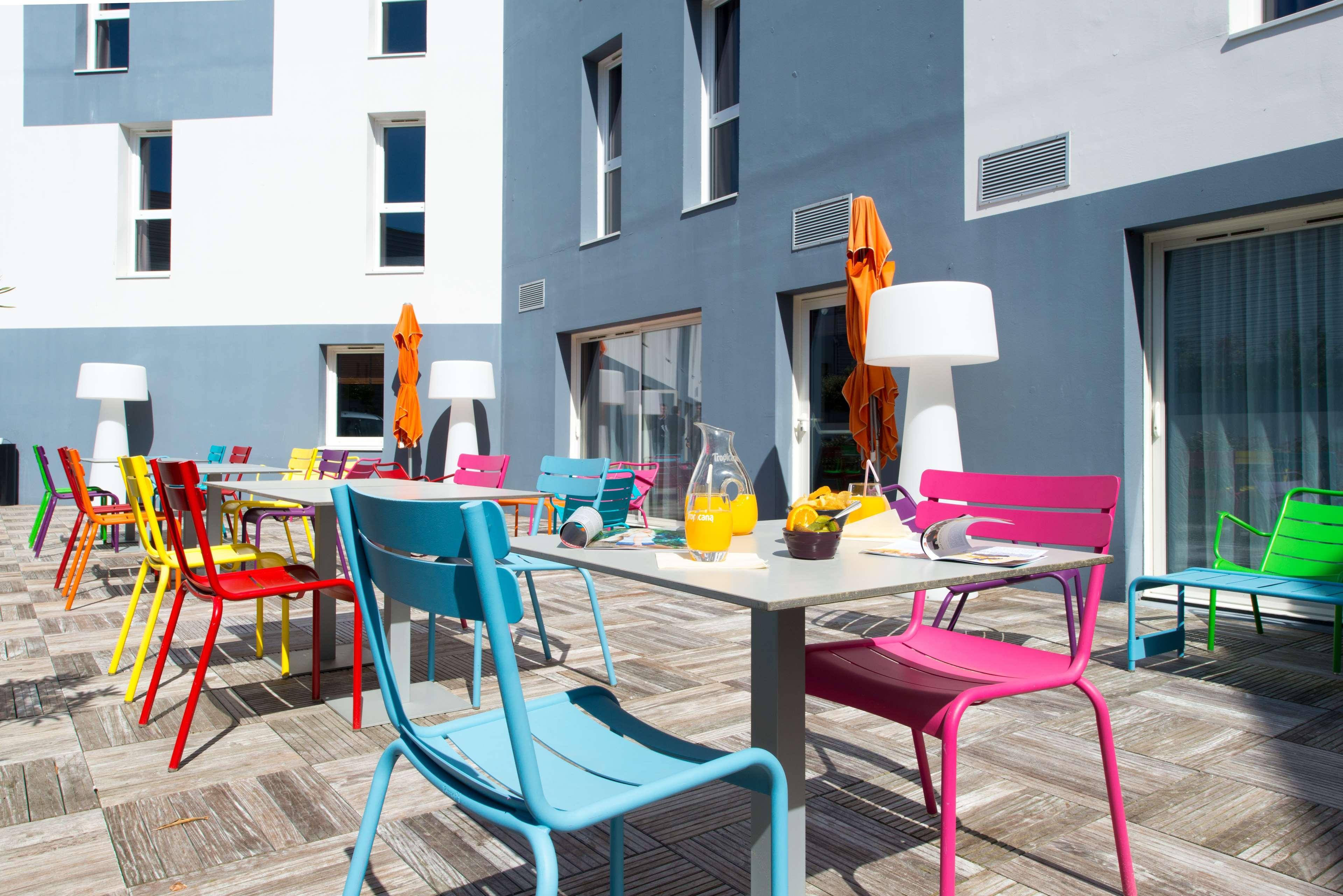 Hotel Confort La Rochelle Centre Les Minimes Exterior foto