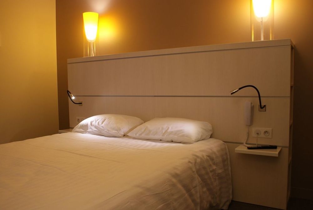 Hotel Confort La Rochelle Centre Les Minimes Quarto foto